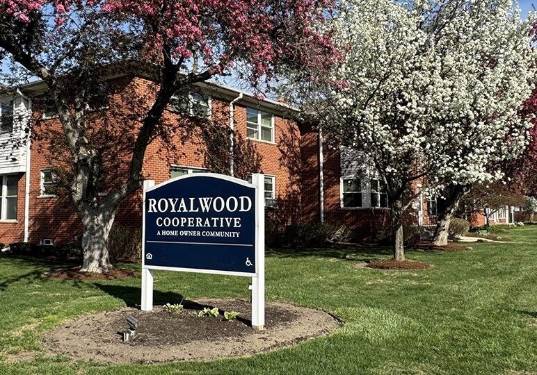 Royalwood Pic